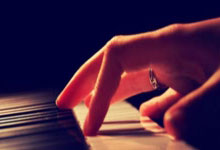 欧预赛赛场惊现绝杀一幕：球迷沸腾欢呼不止